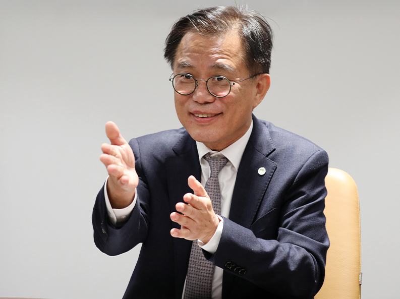 Ji-Beom Yoo, President of Sungkyunkwan University